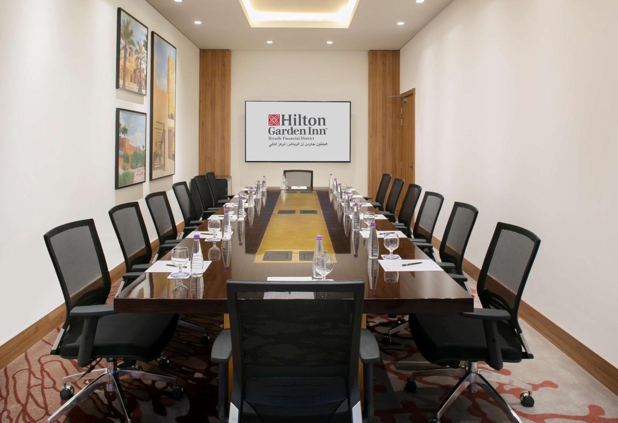 Hilton Garden Inn Riyadh Financial District Экстерьер фото
